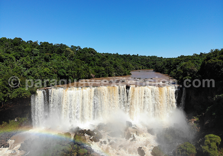Chutes de Ñacunday, Paraguay Chutes de Ñacunday, Paraguay