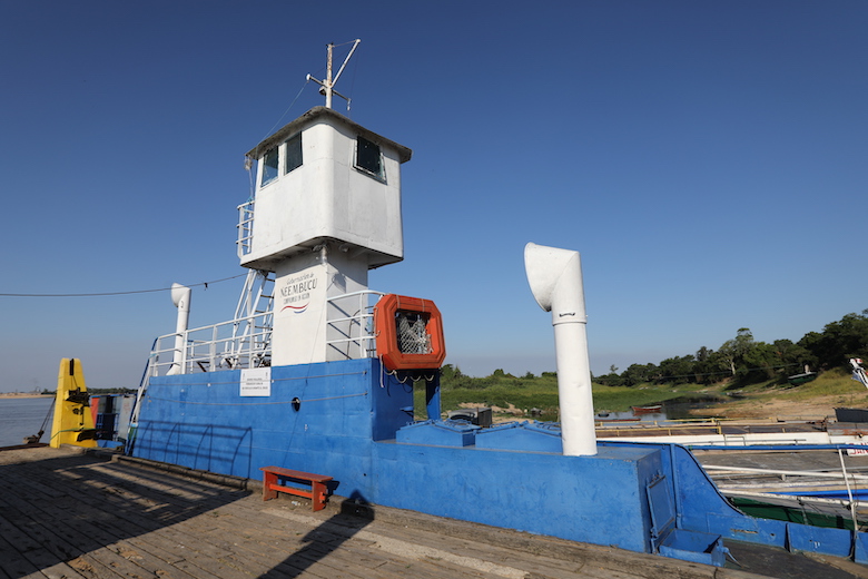 J15 Ferry de Pilar à Colonia Cano J15 Ferry de Pilar à Colonia Cano
