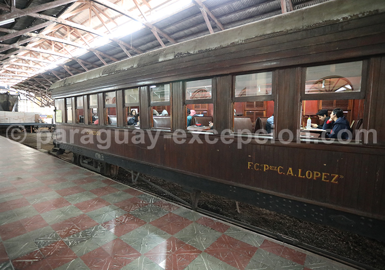 Musée de la Station Centrale du Chemin de fer Carlos Antonio Lopez, Asunción, Paraguay Musée de la Station Centrale du Chemin de fer Carlos Antonio Lopez, Asunción, Paraguay